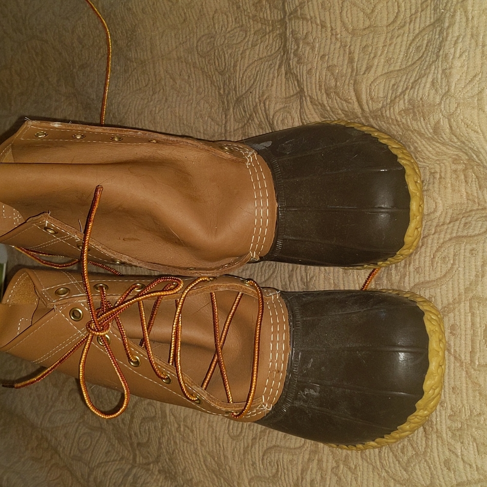 LLBean duck boots sz 7 W, never worn, thinsulate lined